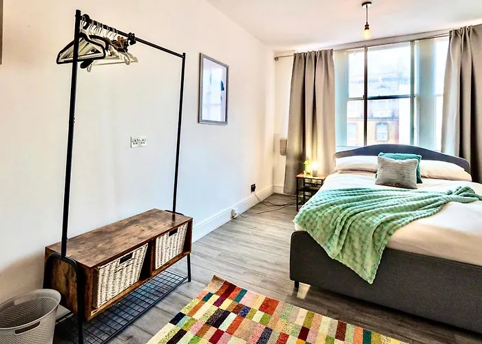 The Orange Factory By Altoluxoexperience Short Lets & Serviced Accommodation With Free Wifi
