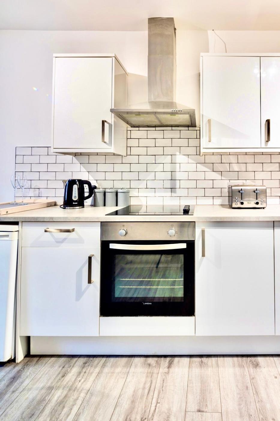 The Orange Factory By Altoluxoexperience Short Lets & Serviced With Free Wifi Apartment *
