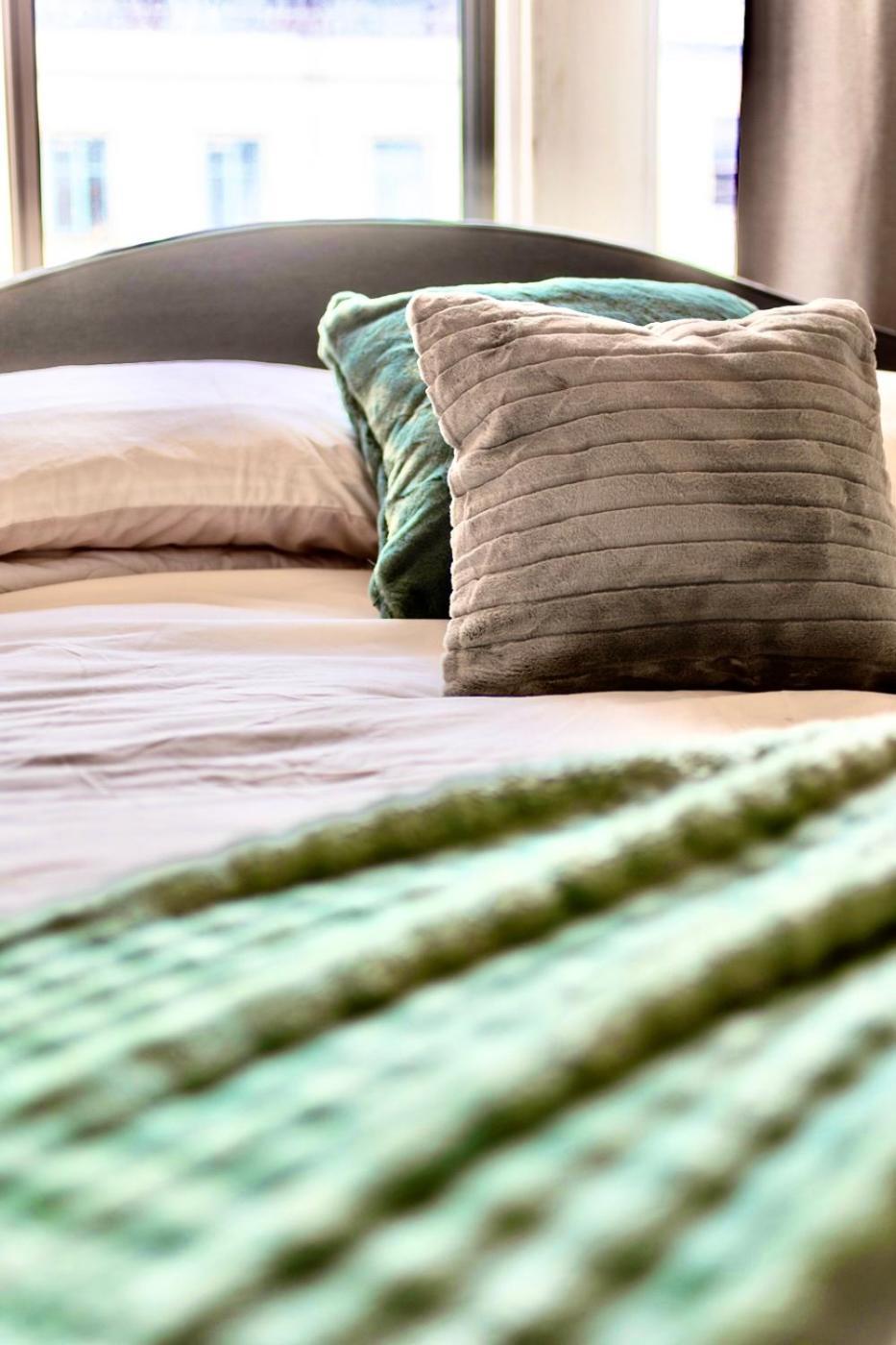 Apartment The Orange Factory By Altoluxoexperience Short Lets & Serviced With Free Wifi Bristol