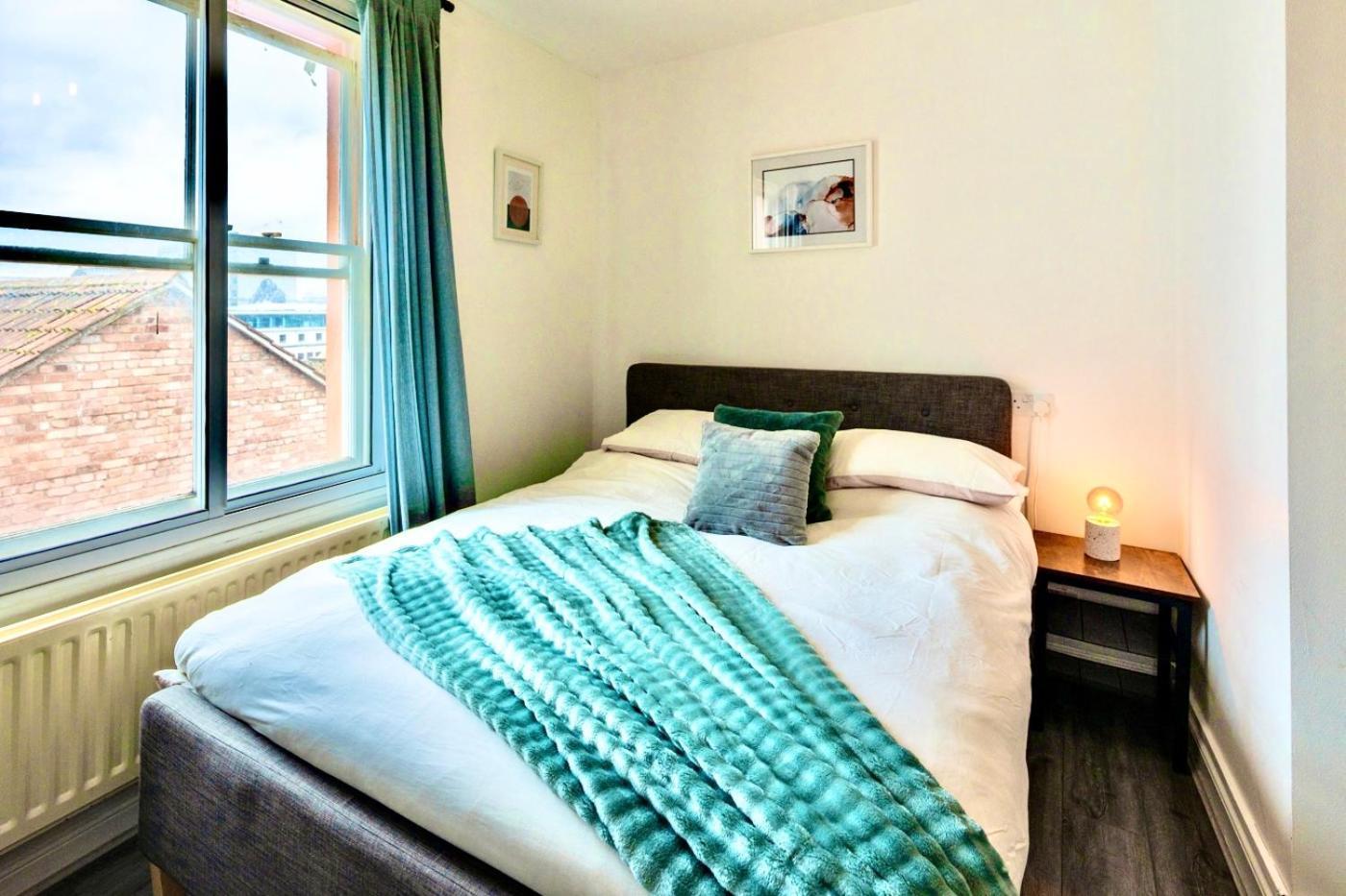 Apartment The Orange Factory By Altoluxoexperience Short Lets & Serviced With Free Wifi